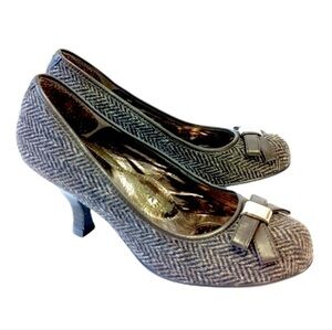 SOFFT brown herringbone kitten heels sz 6
